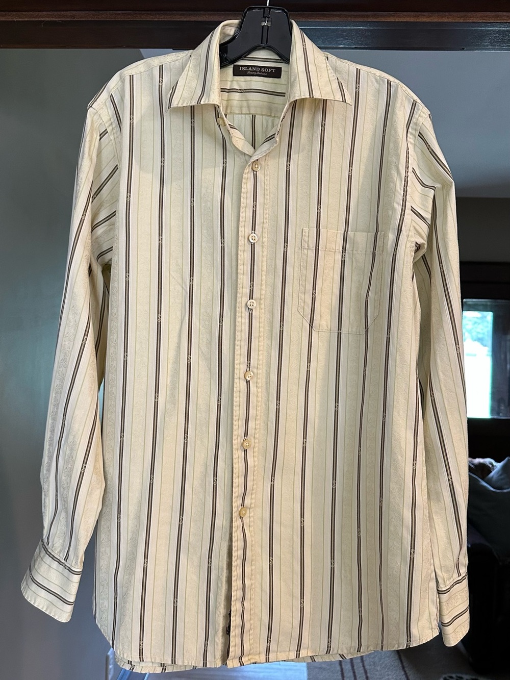 Tommy Bahama Men’s Medium Pale Yellow Embroidered Stripe Button Down Shirt